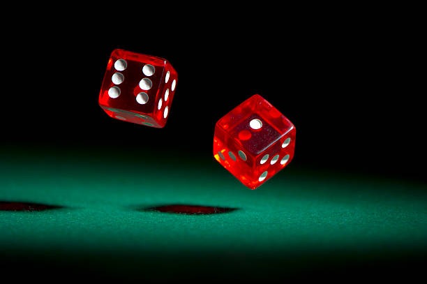 Live dealer spinning roulette wheel with rapid pace